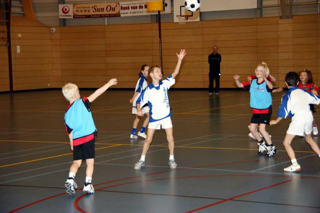 Korfbal E2 21 november 2009-9.JPG